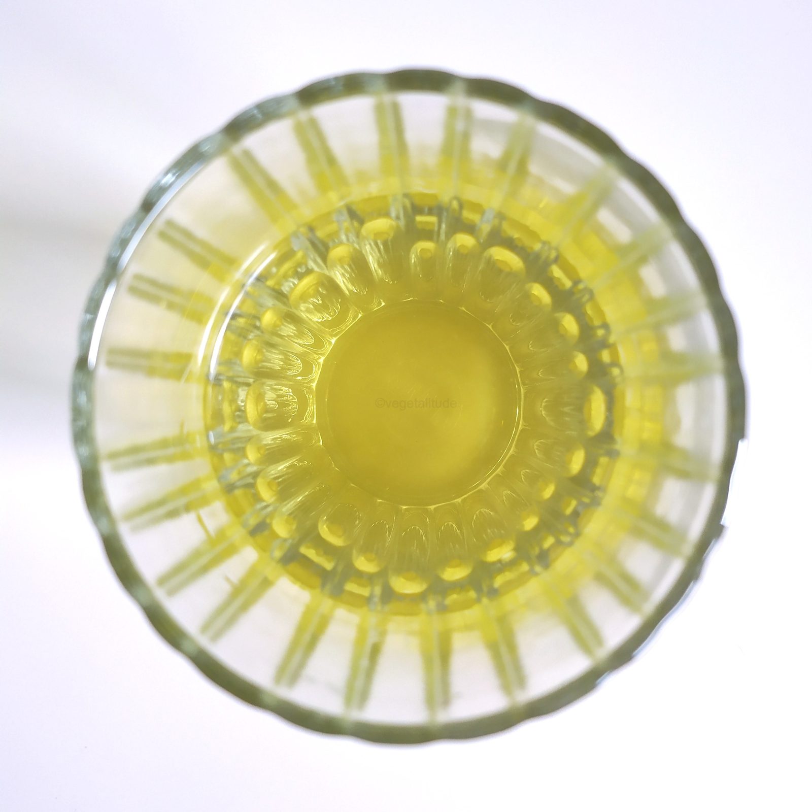 infusion calmante de tilleul, melisse et camomille