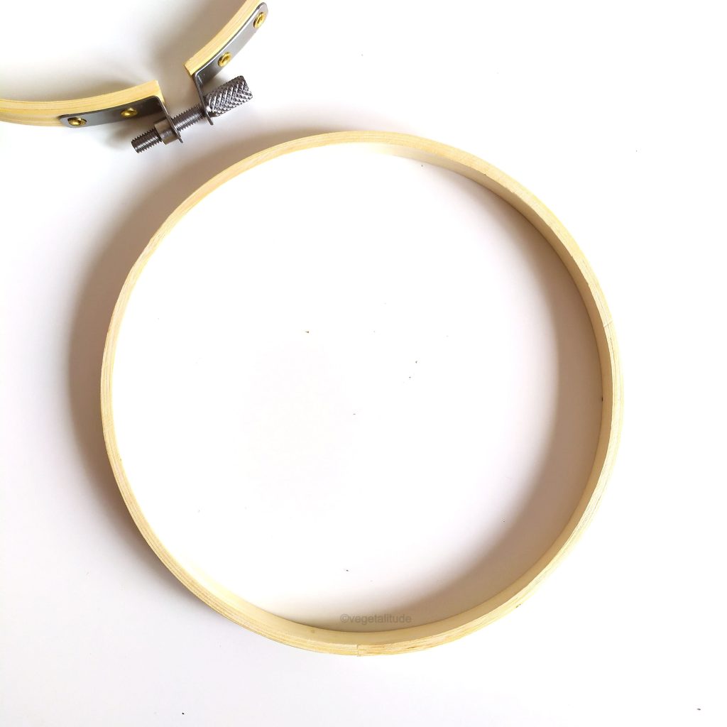 tambour de broderie ouvert