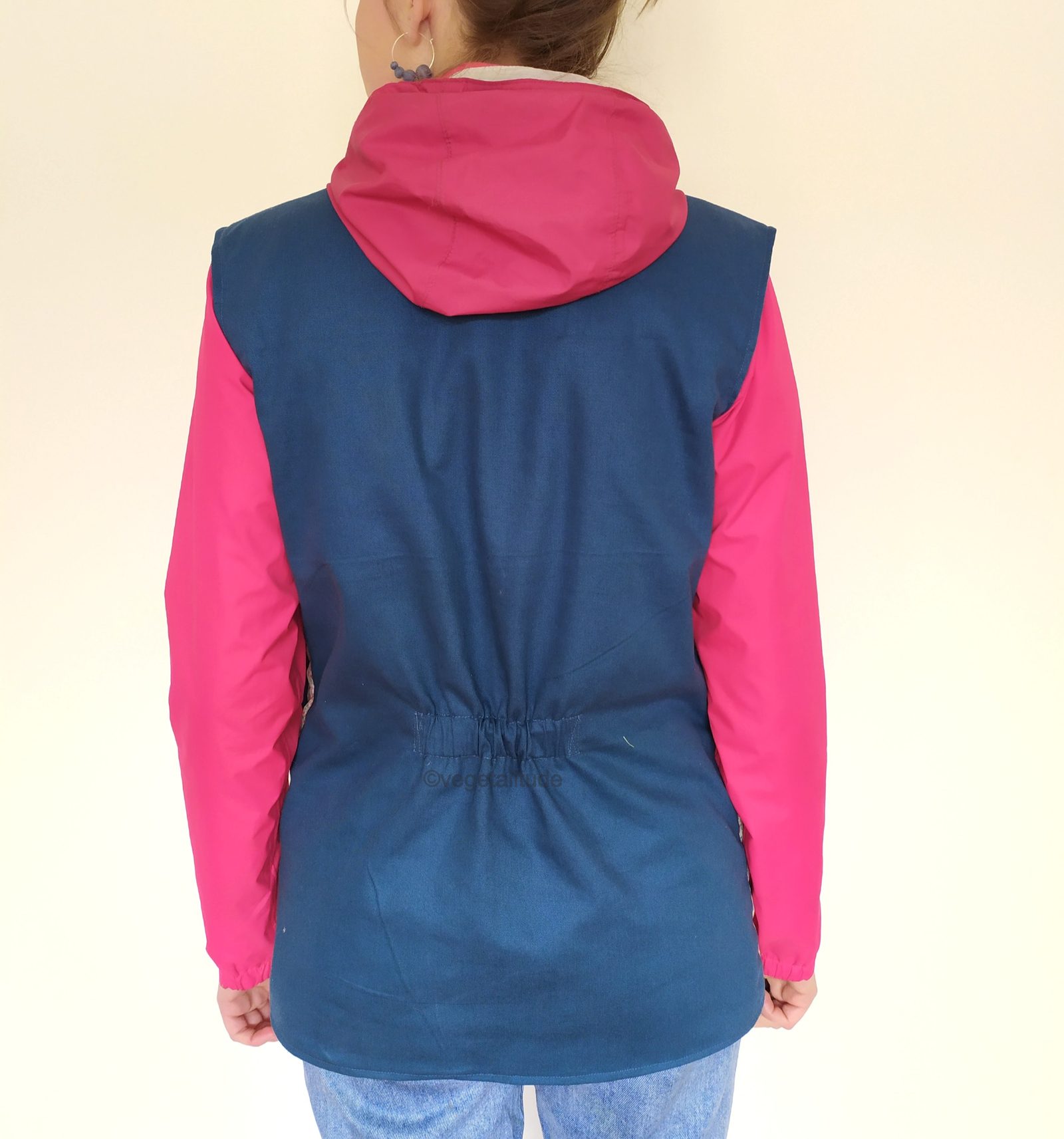 dos de la veste mutli poche féminine ou veste de la cueilleuse