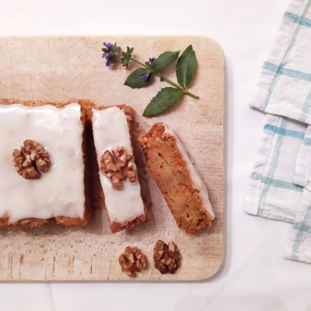 carrot cake a la sauge et au sirop d'erable